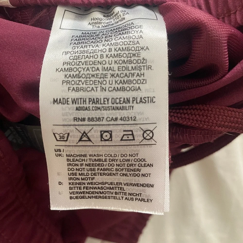 Junior’s Adidas Athletic Shorts - Picture 4 of 4